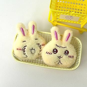 ちいかわ　うさぎ　キーホルダー　2点セット Amazon.co.jp: ちいかわ周辺 グッズ うさぎ ハチワレ ちいかわ